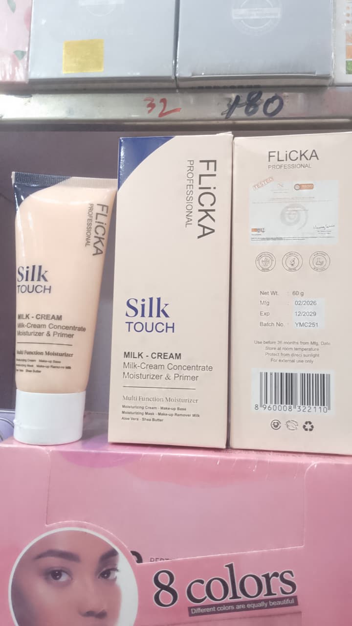 FLICKA PRIMER AND MOISTURIZER